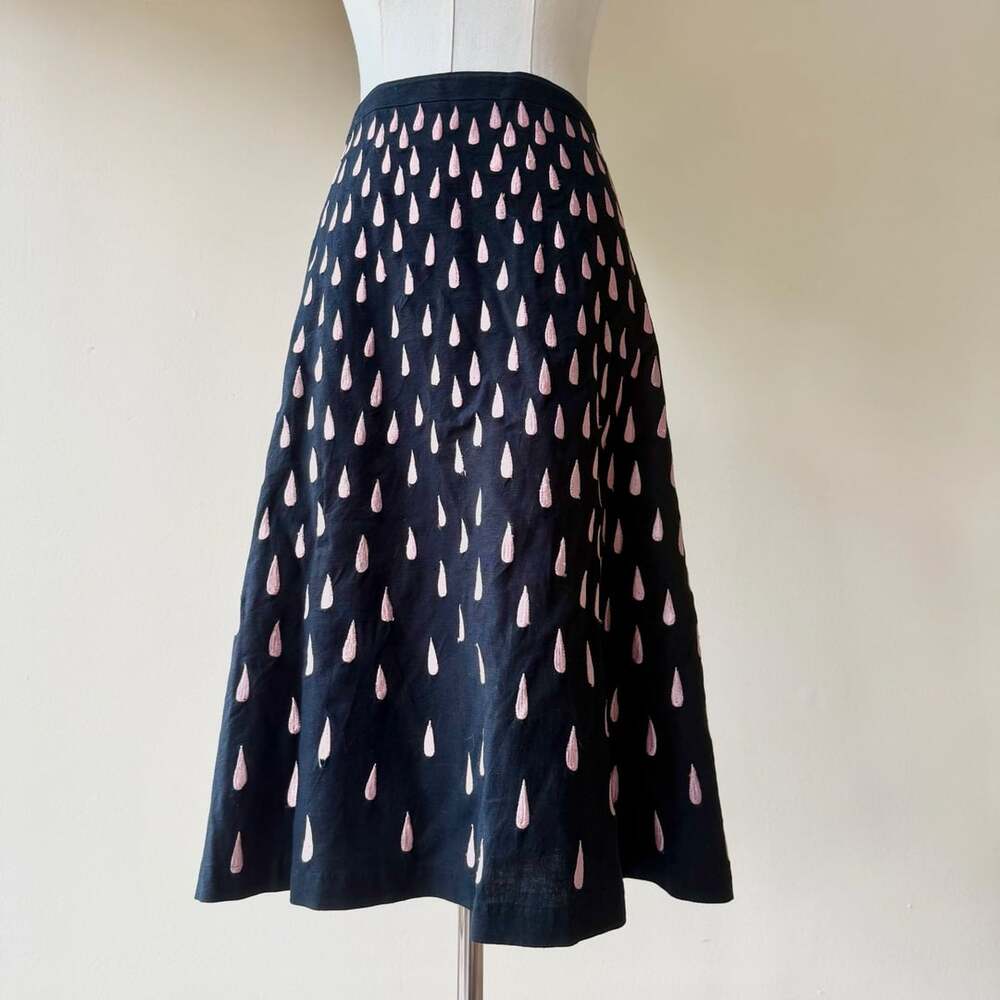 Embroidered Pink Raindrop A-Line Skirt Black